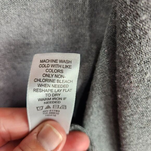 Maurices Womens Cardigan Sweater Size M Long Shawl Gray Asymmetric Long Sleeve - Picture 5 of 7